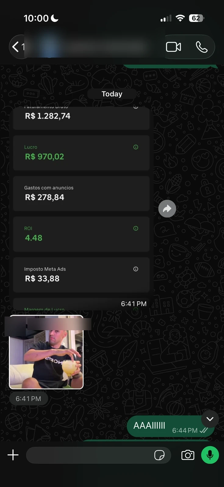 Conversa com mentorado comemorando ROI